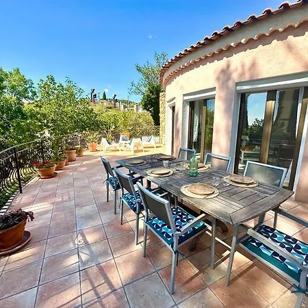 Entiere Port Et Villa